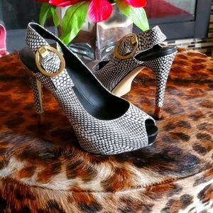 Guess Haileey 6 Peep Toe